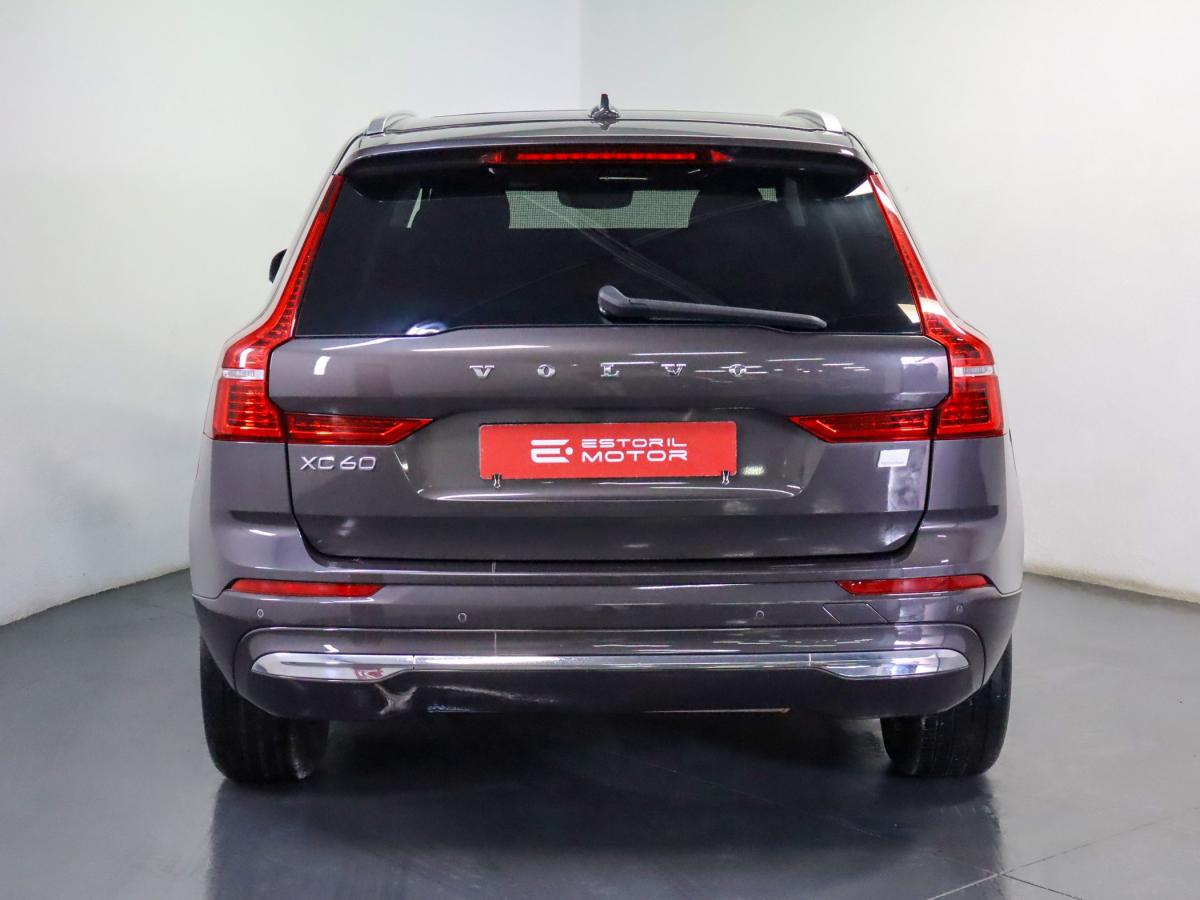 volvo-xc60-2023-hibrido-a-gasolina-1969cc
