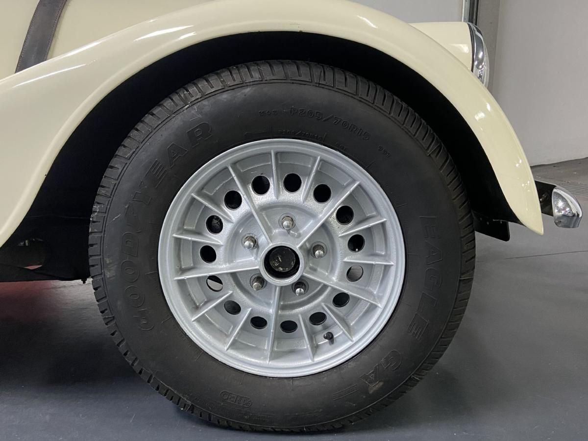 morgan-plus-8-1976-gasolina-3530cc