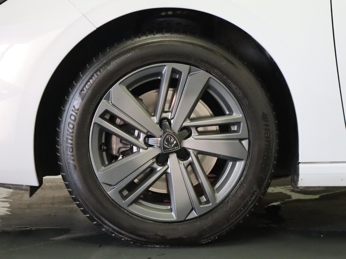 peugeot-308-sw-2025-diesel-1499cc