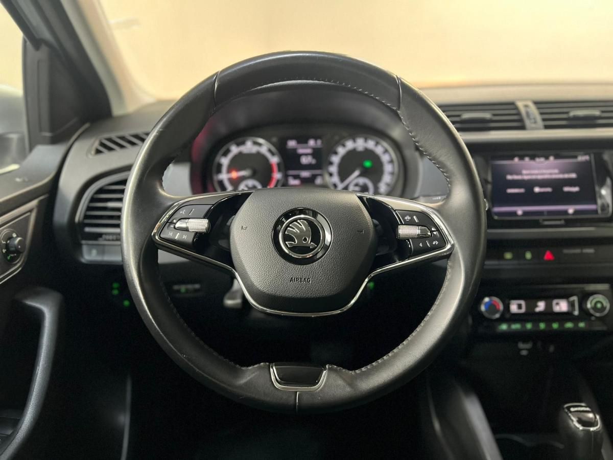 skoda-fabia-break-2022-gasolina-999cc