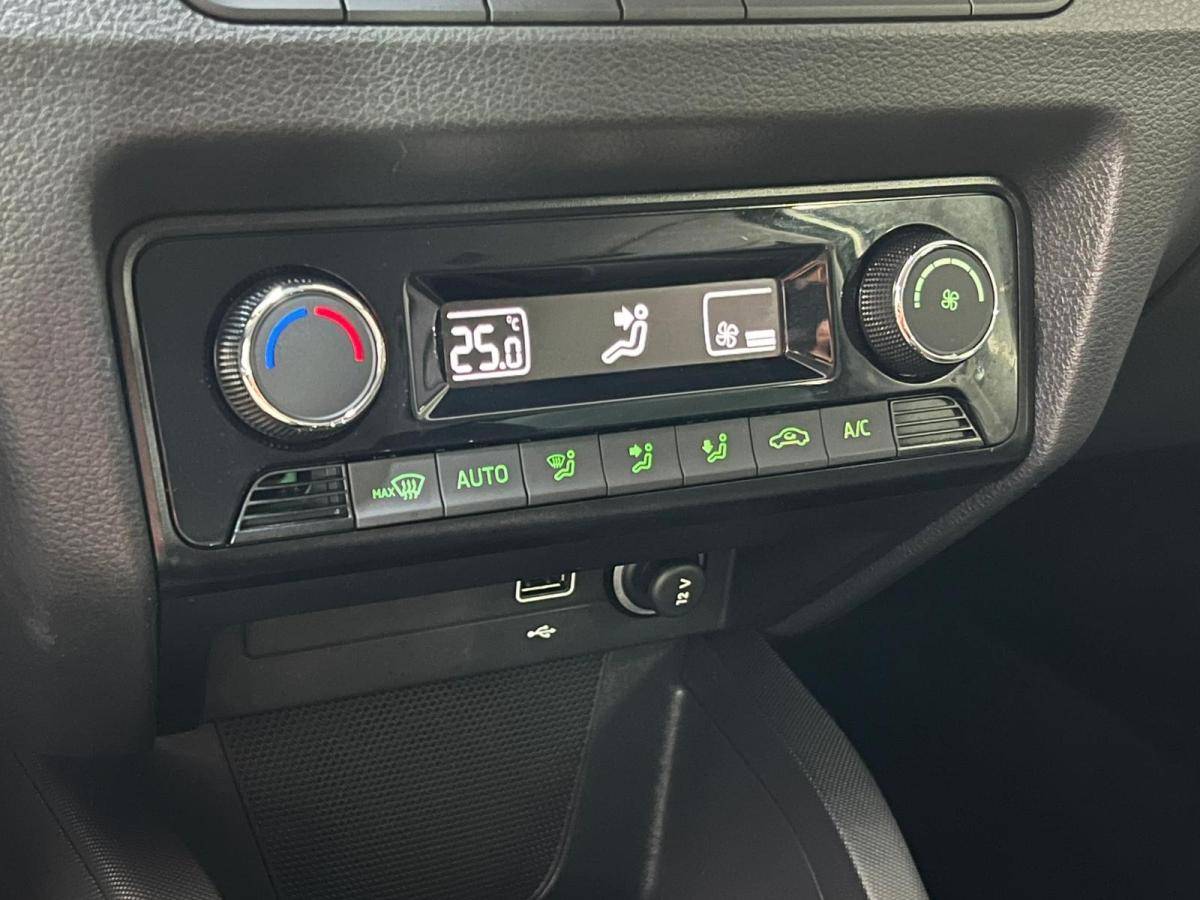 skoda-fabia-break-2022-gasolina-999cc