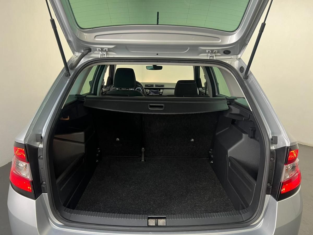 skoda-fabia-break-2022-gasolina-999cc