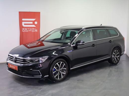 volkswagen-passat-variant-2023-hibrido-a-gasolina-1395cc