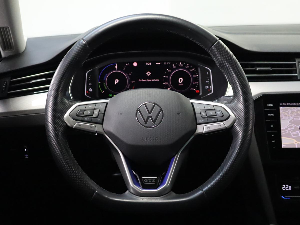 volkswagen-passat-variant-2023-hibrido-a-gasolina-1395cc