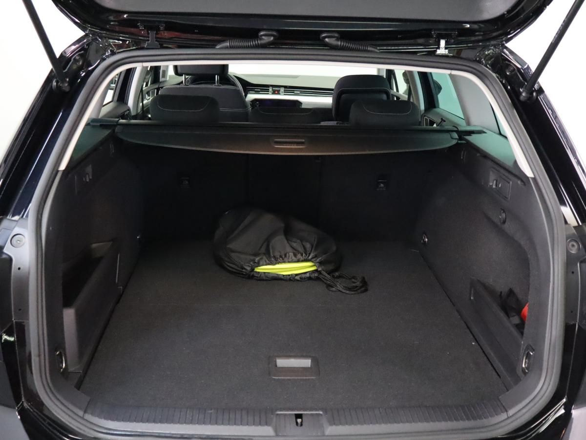 volkswagen-passat-variant-2023-hibrido-a-gasolina-1395cc