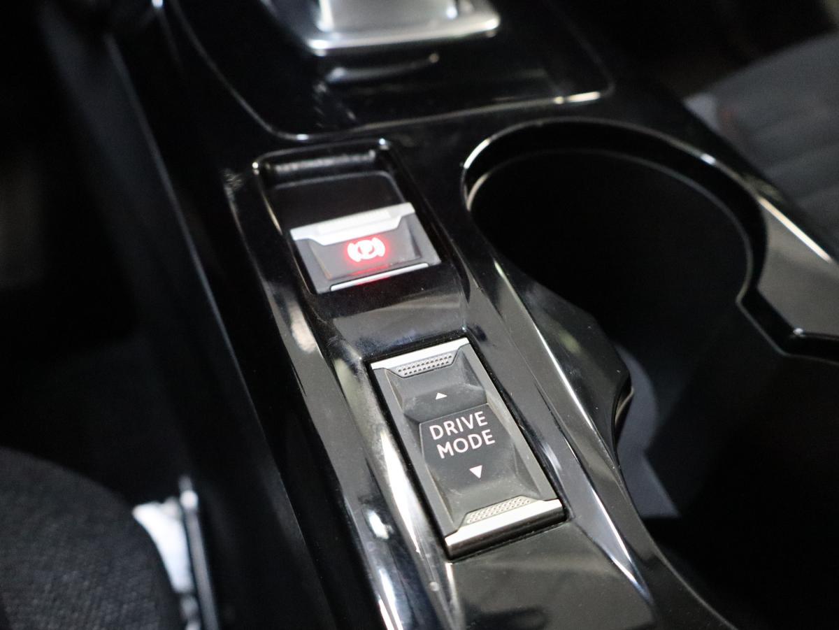 peugeot-208-2020-eletrico-500cc