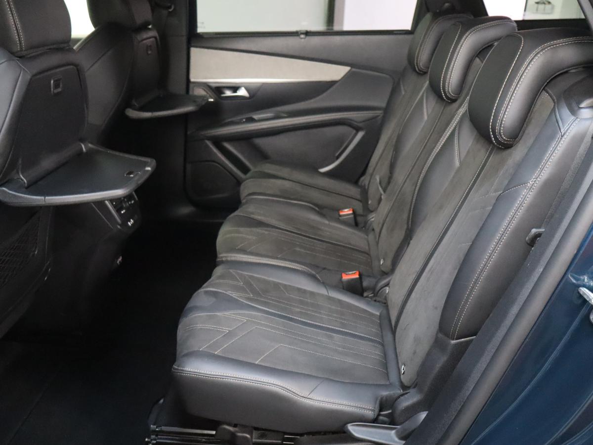 peugeot-5008-2022-diesel-1499cc
