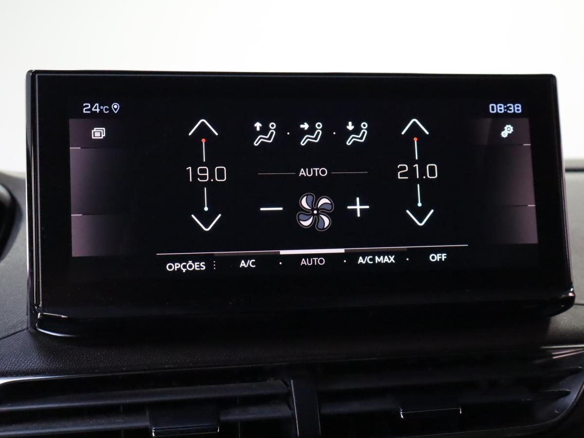 peugeot-5008-2022-diesel-1499cc