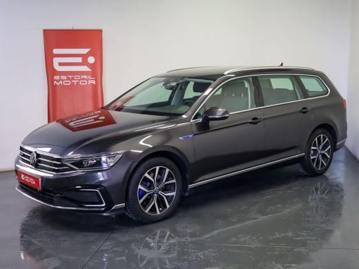 volkswagen-passat-variant-2023-hibrido-a-gasolina-1395cc