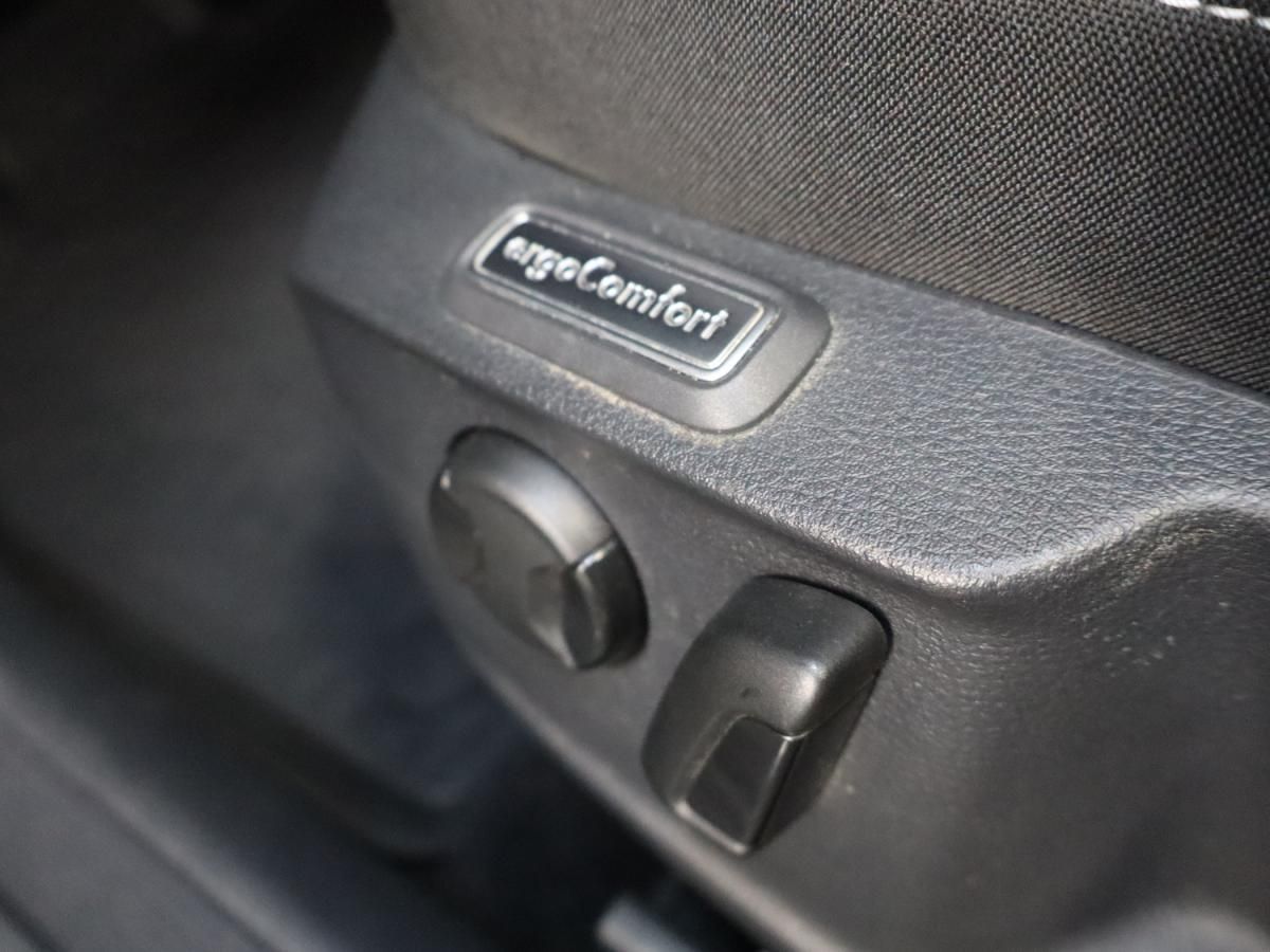 volkswagen-passat-variant-2023-hibrido-a-gasolina-1395cc