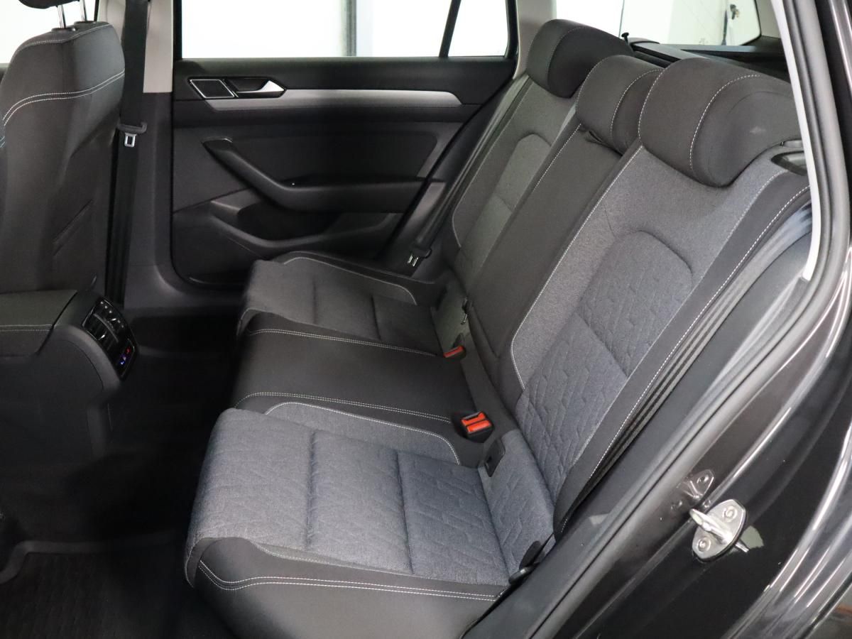 volkswagen-passat-variant-2023-hibrido-a-gasolina-1395cc