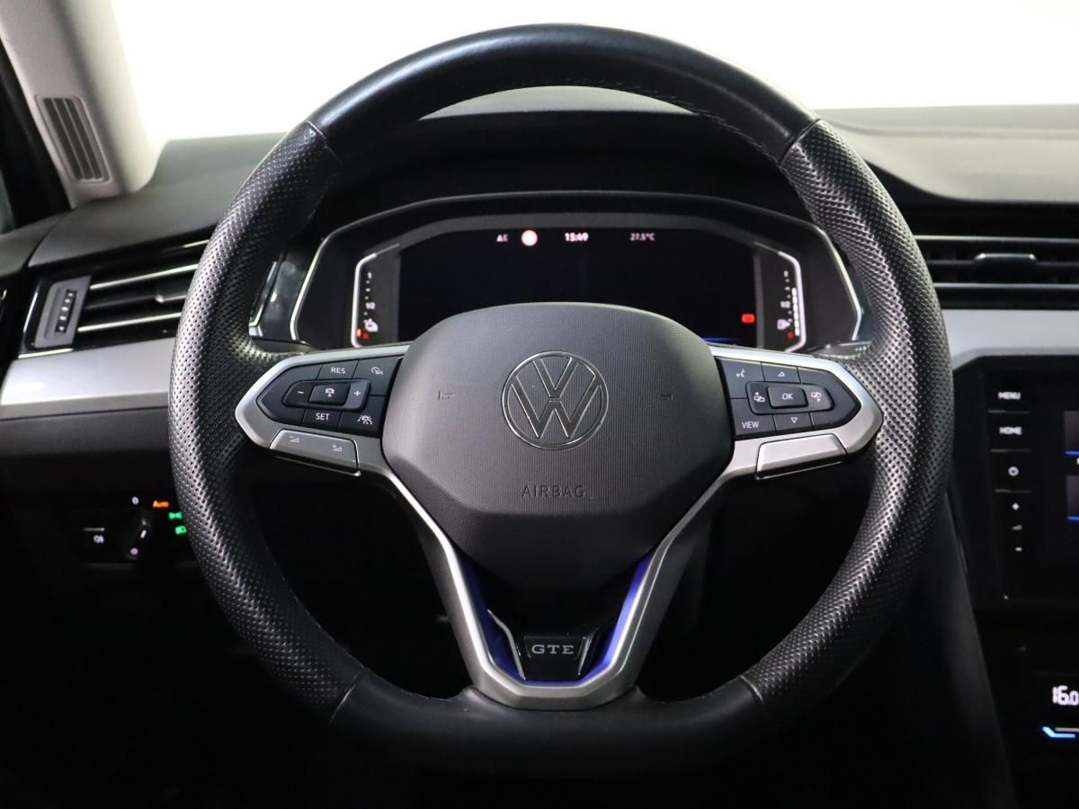 volkswagen-passat-variant-2023-hibrido-a-gasolina-1395cc