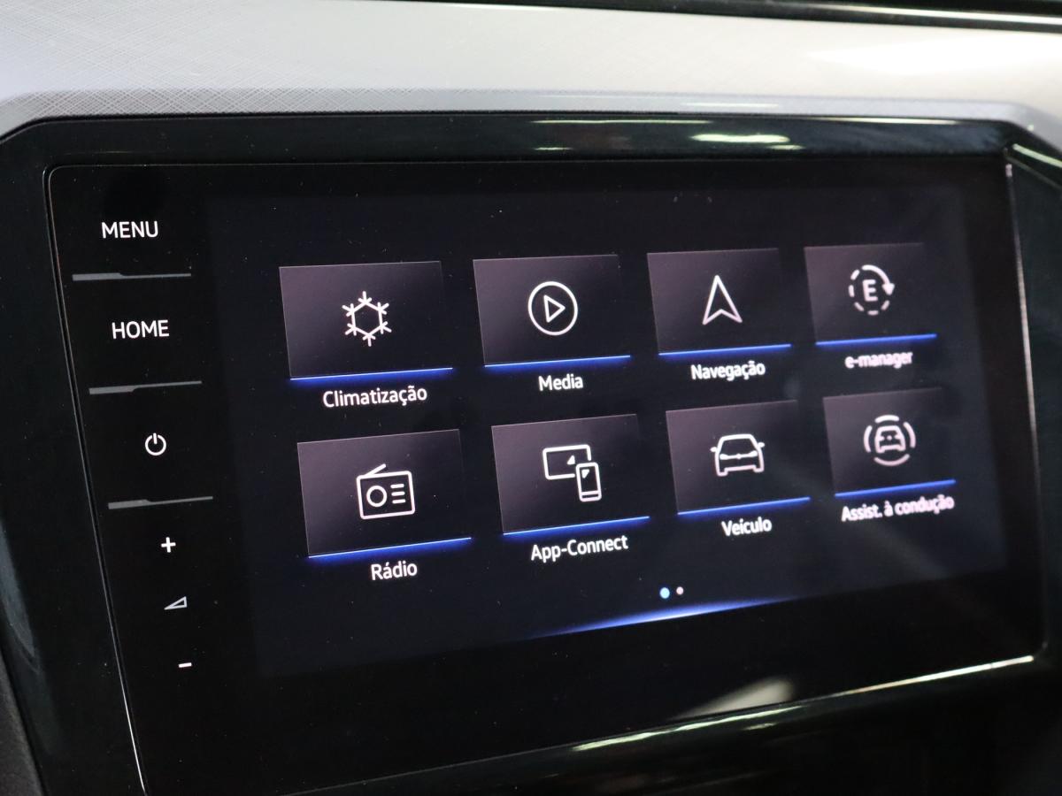 volkswagen-passat-variant-2023-hibrido-a-gasolina-1395cc