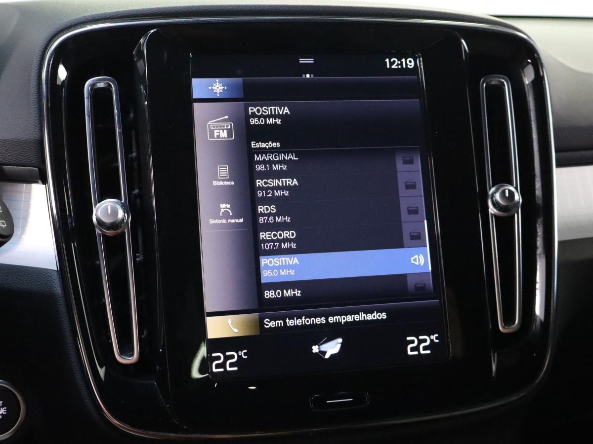 volvo-xc40-2023-hibrido-a-gasolina-1477cc