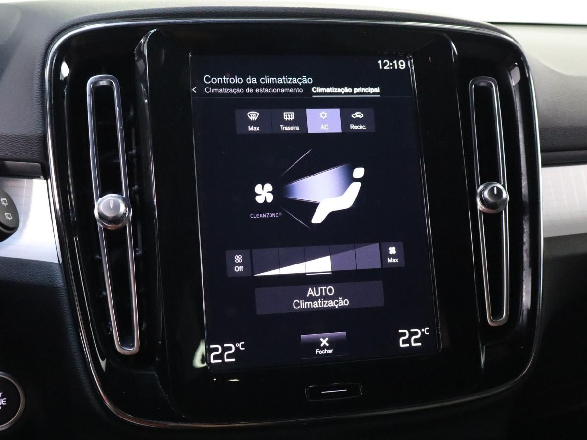 volvo-xc40-2023-hibrido-a-gasolina-1477cc