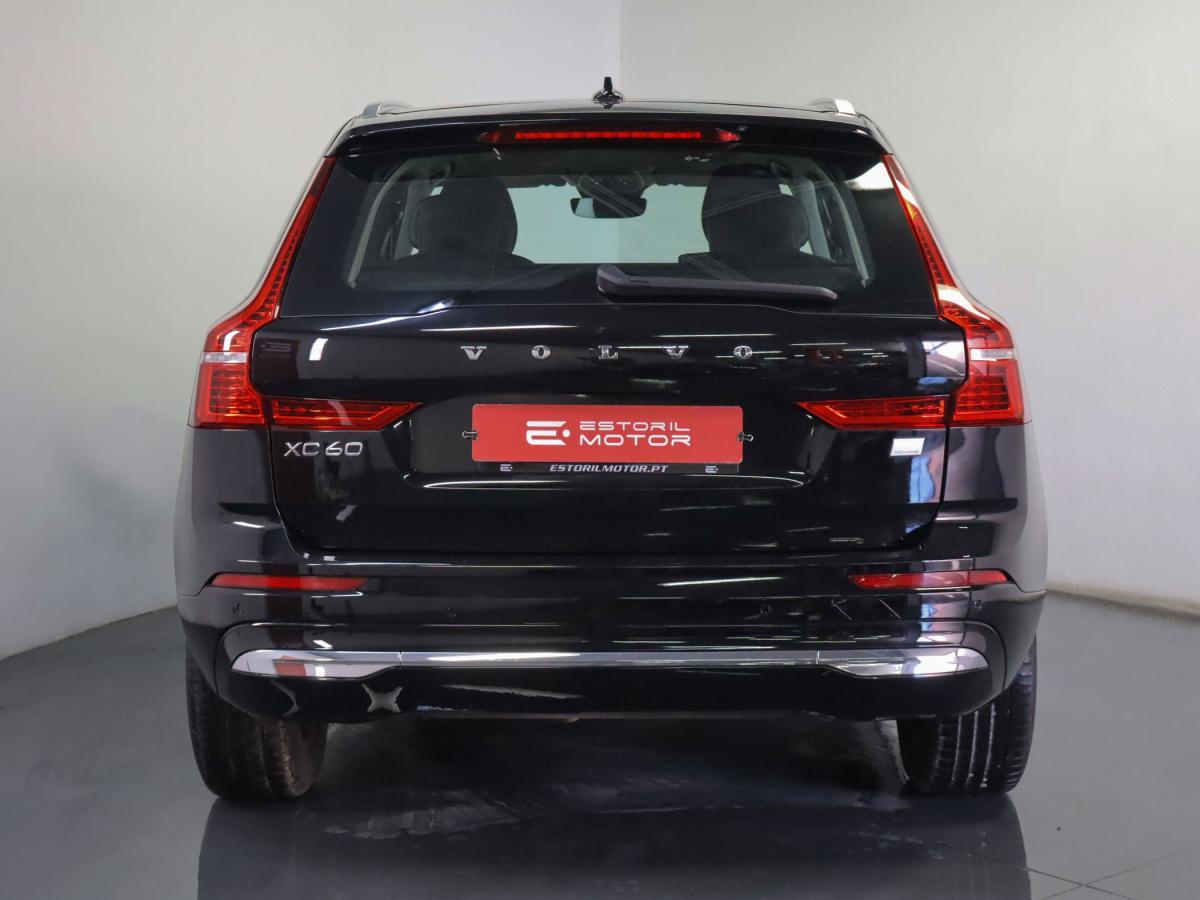 volvo-xc60-2023-hibrido-a-gasolina-1969cc