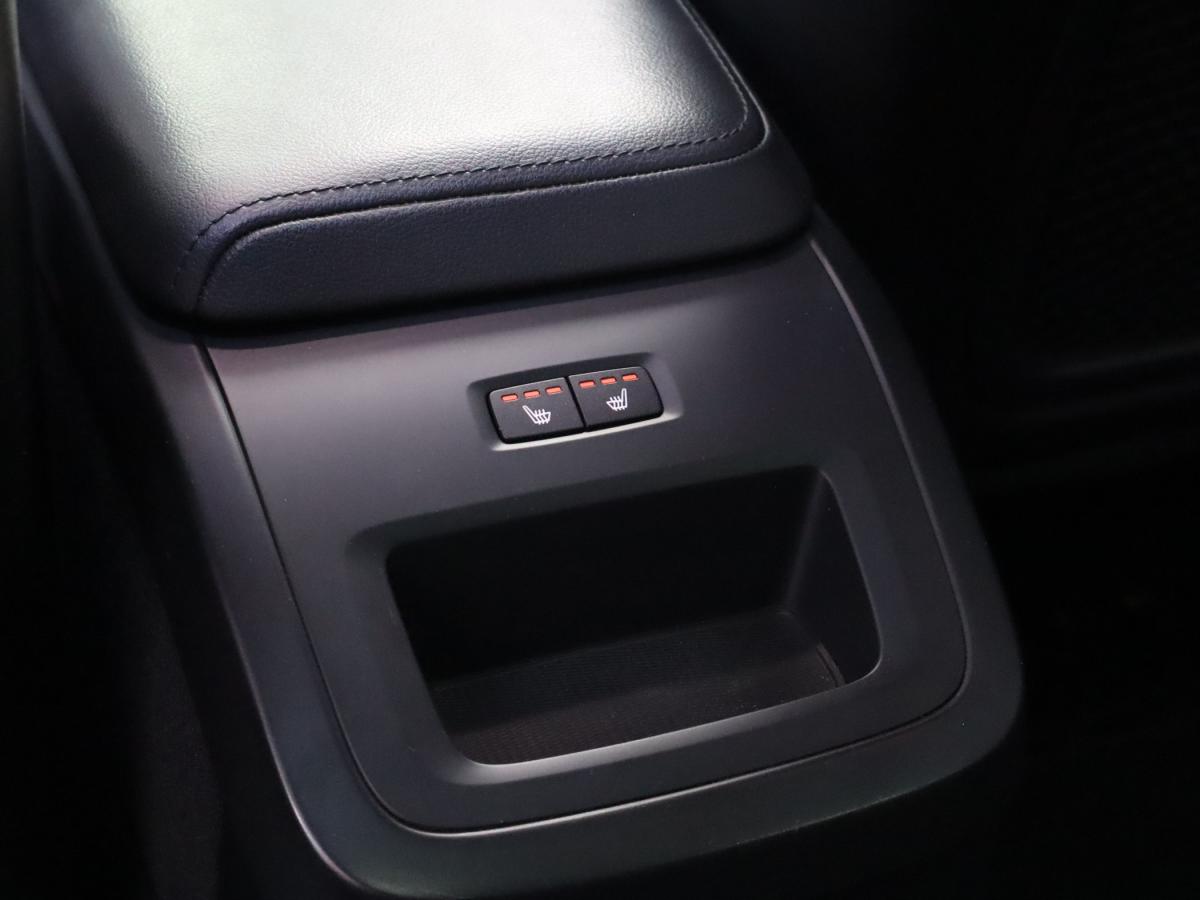 volvo-xc60-2023-hibrido-a-gasolina-1969cc