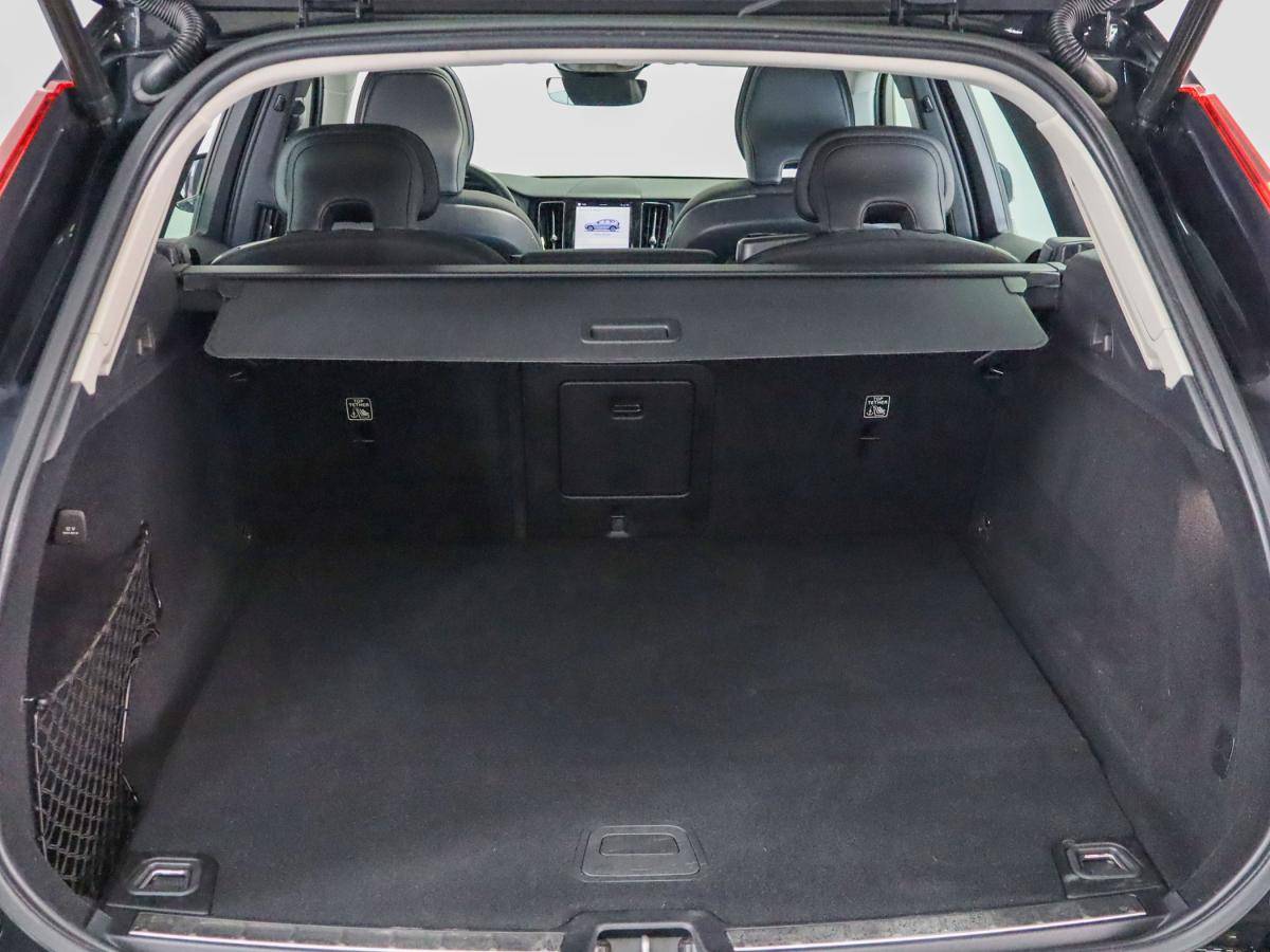 volvo-xc60-2023-hibrido-a-gasolina-1969cc