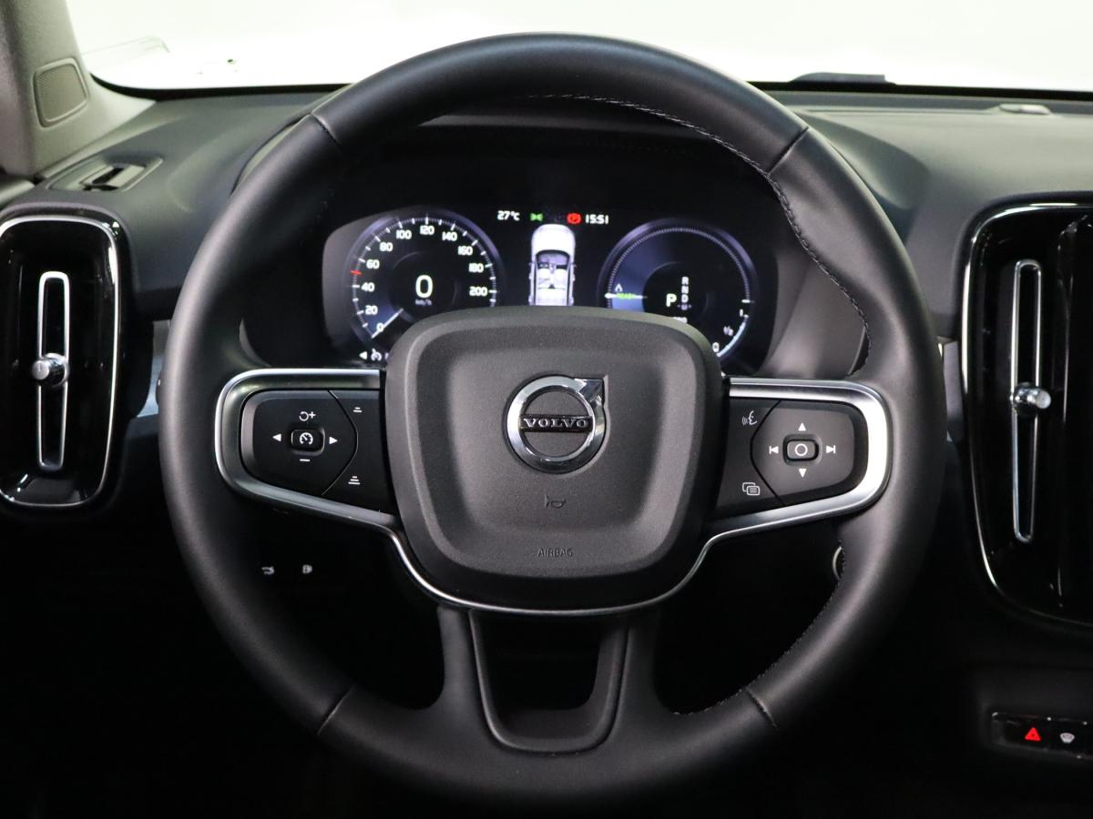 volvo-xc40-2022-hibrido-a-gasolina-1477cc