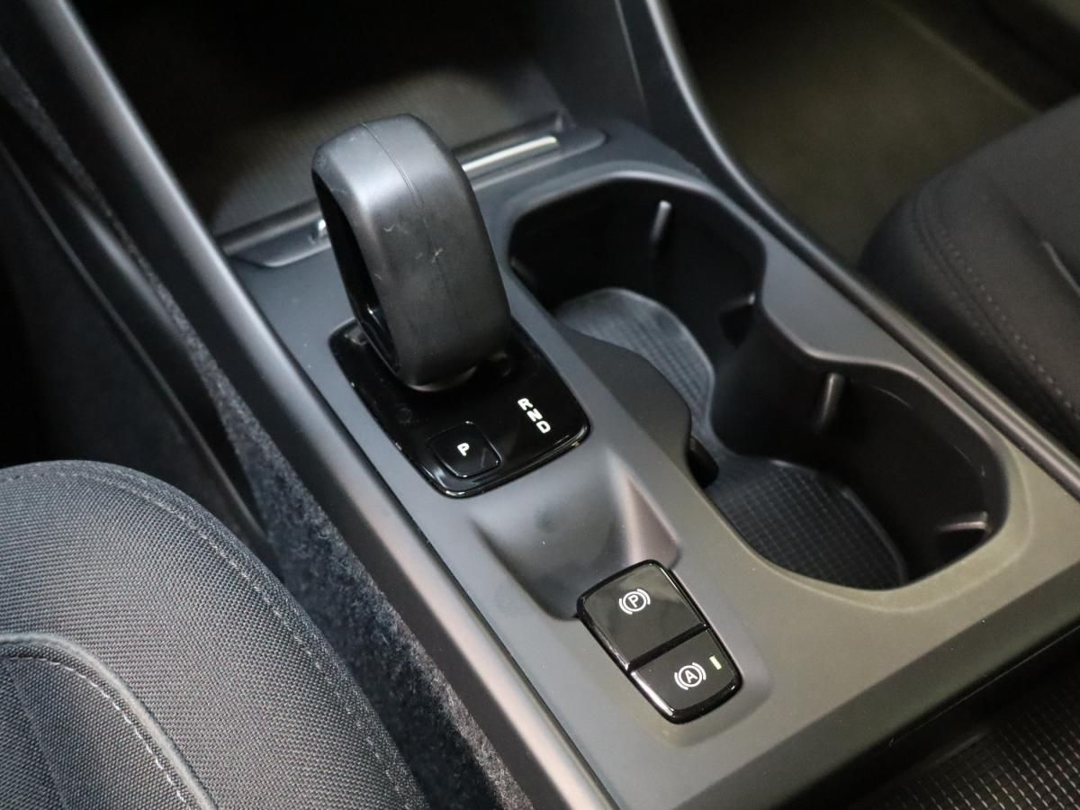 volvo-xc40-2022-hibrido-a-gasolina-1477cc