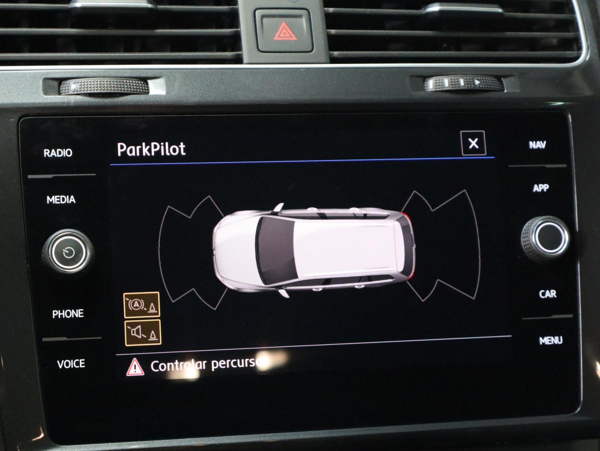 volkswagen-golf-variant-2020-diesel-1598cc