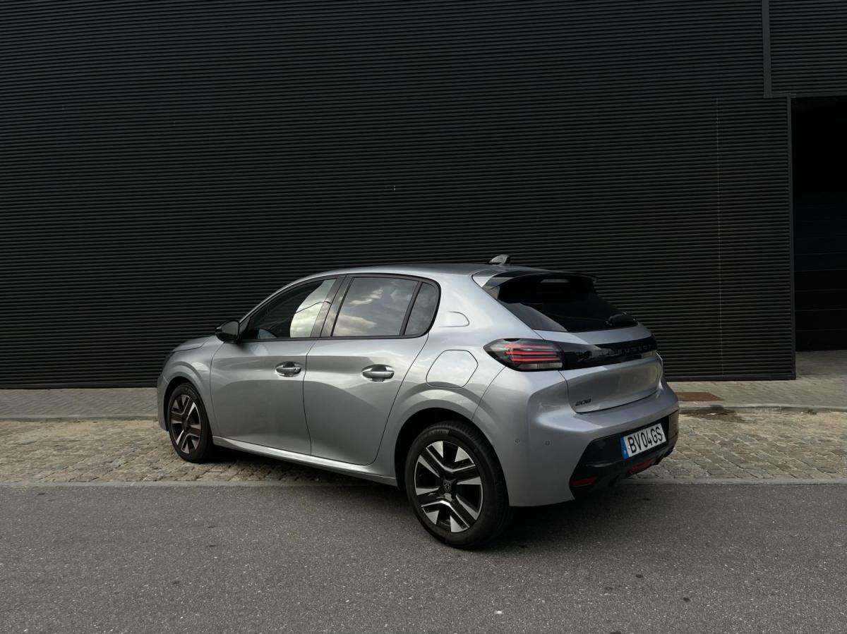 peugeot-208-2024-gasolina-1199cc