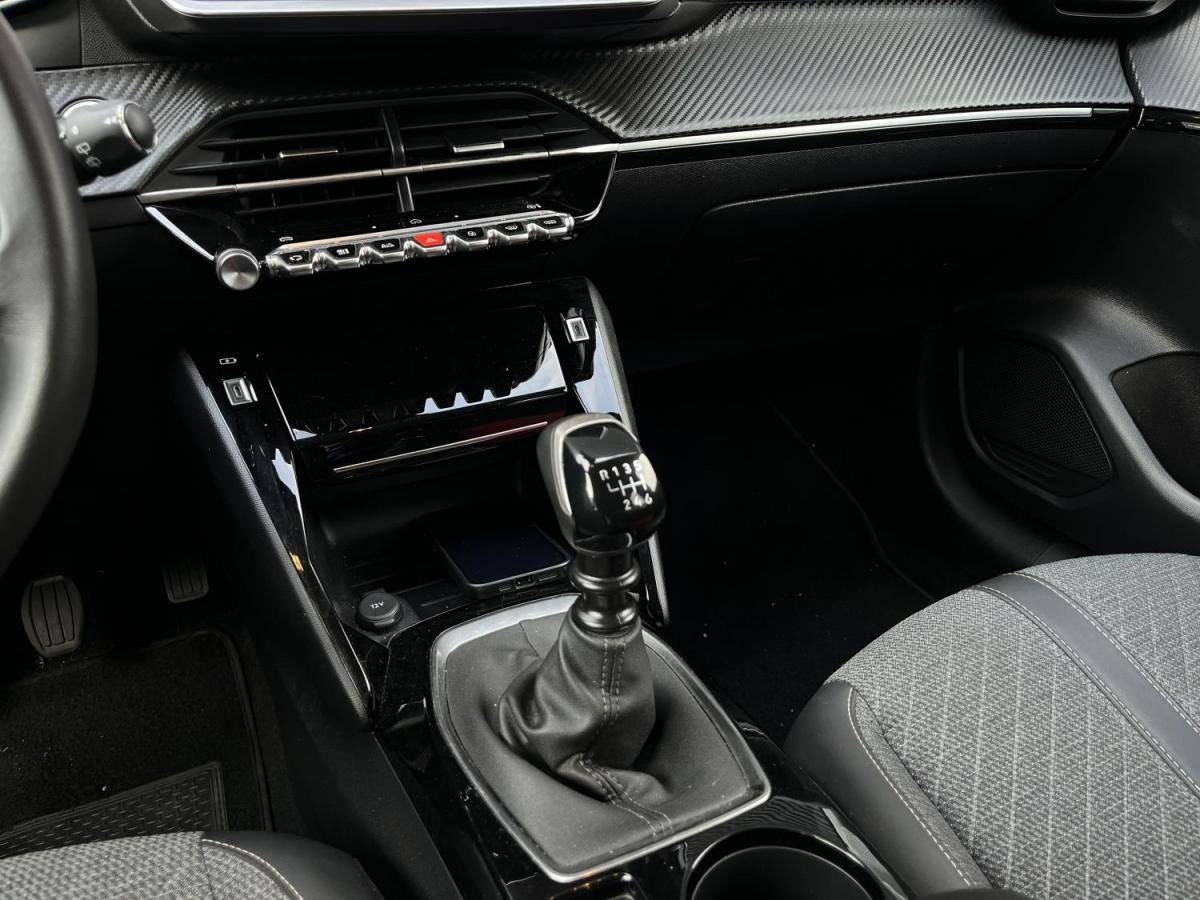 peugeot-208-2024-gasolina-1199cc