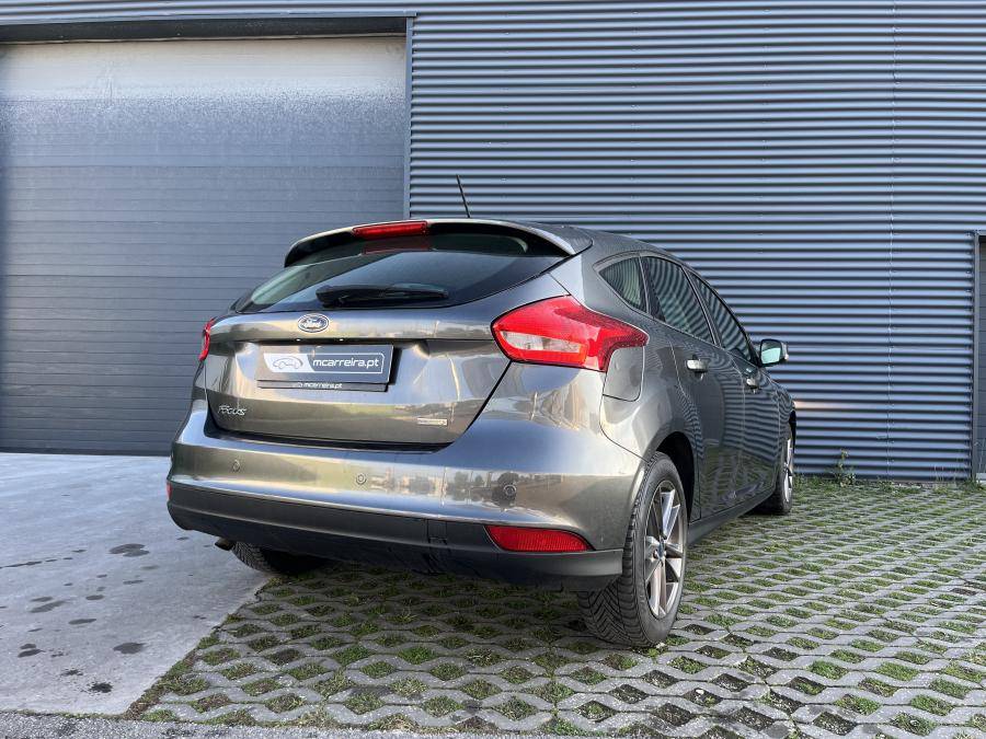 ford-focus-2018-gasolina-999cc