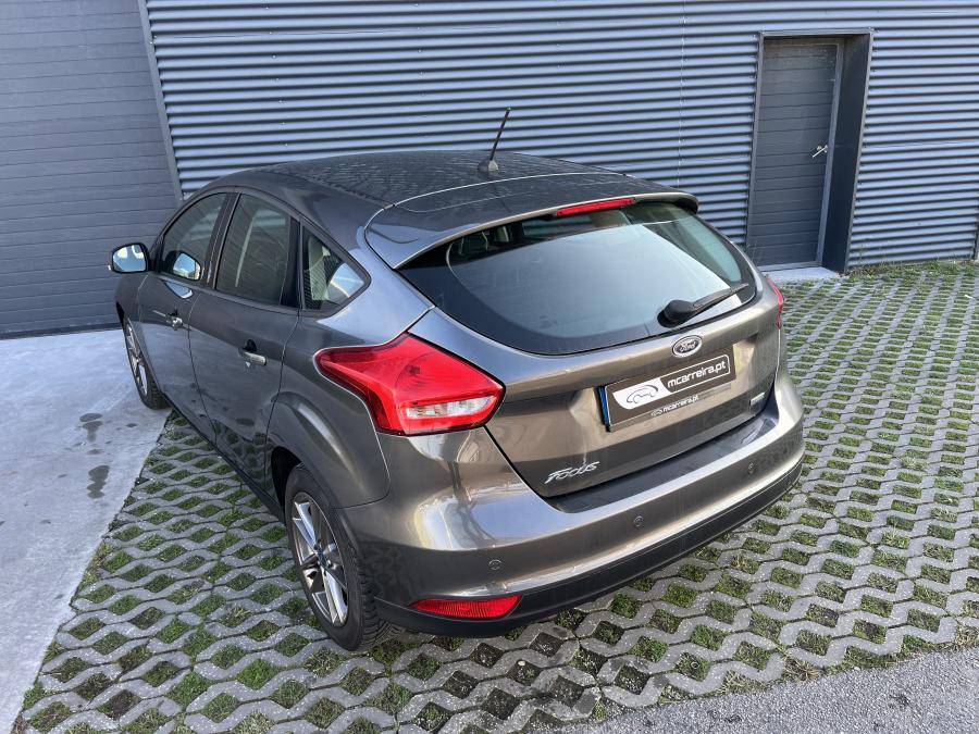 ford-focus-2018-gasolina-999cc