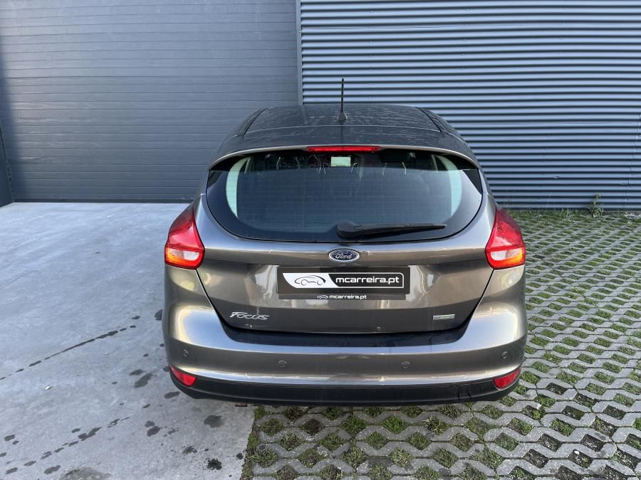 ford-focus-2018-gasolina-999cc