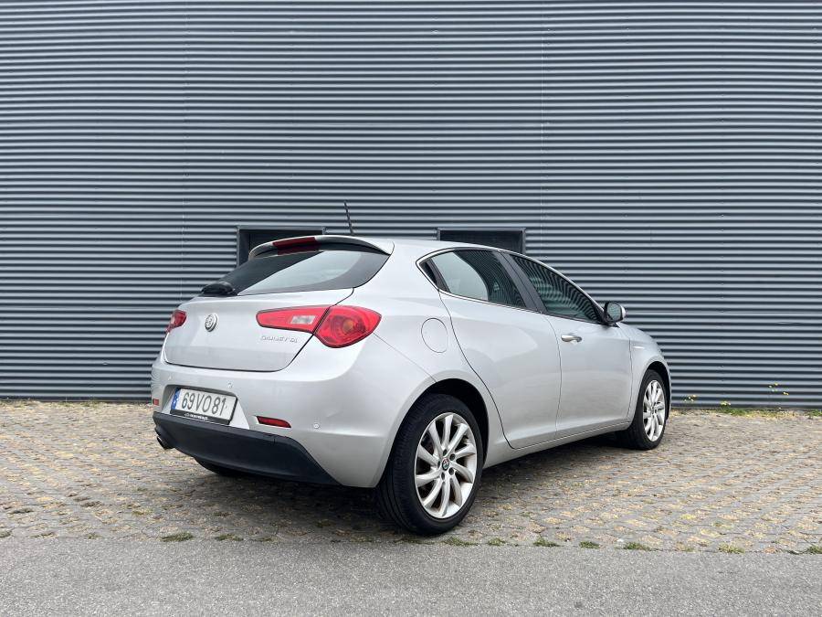 alfa-romeo-giulietta-2017-diesel-1598cc