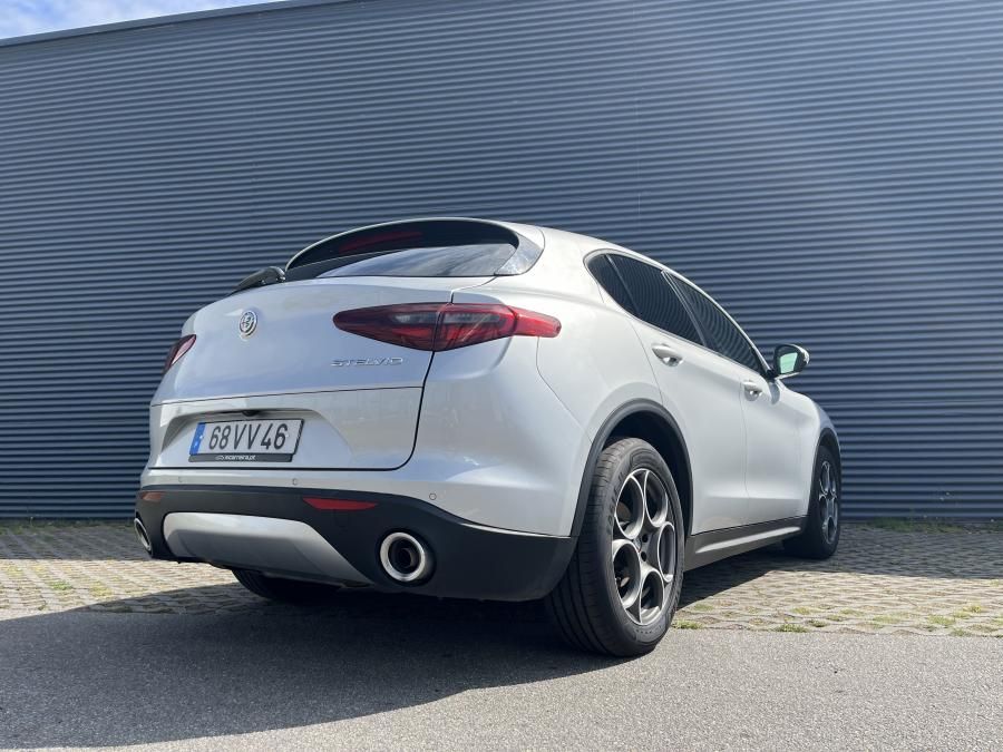 alfa-romeo-stelvio-2019-diesel-2143cc