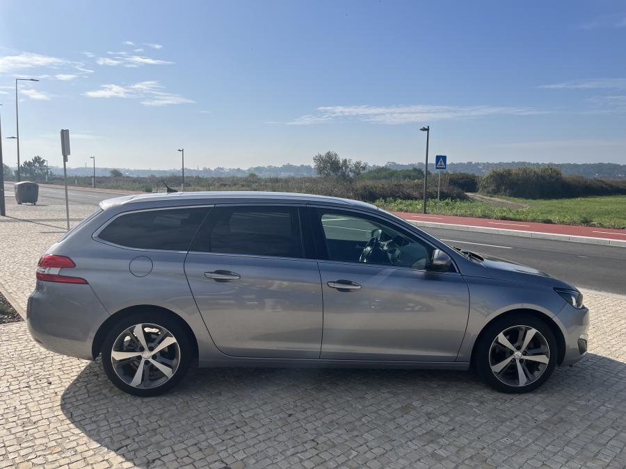 peugeot-308-sw-2015-diesel-1560cc