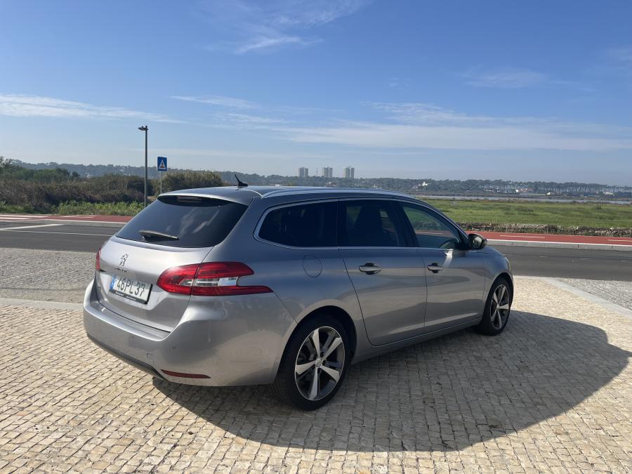 peugeot-308-sw-2015-diesel-1560cc