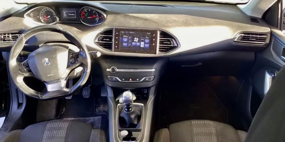 peugeot-308-sw-2016-diesel-1560cc