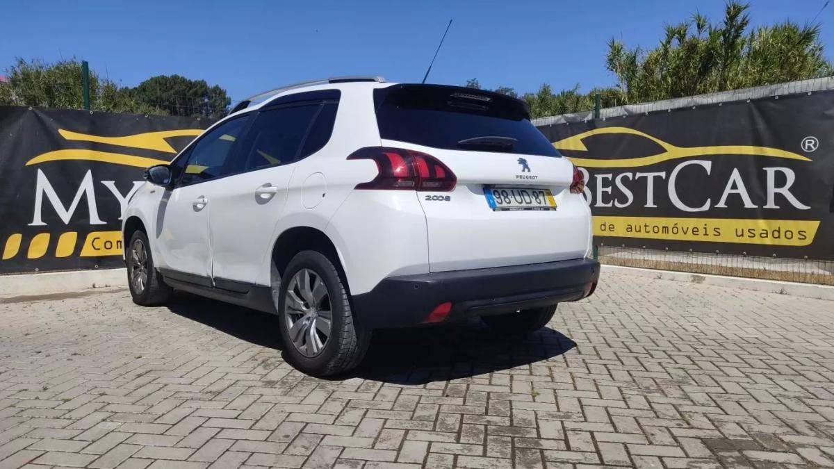 peugeot-2008-2018-gasolina-1199cc