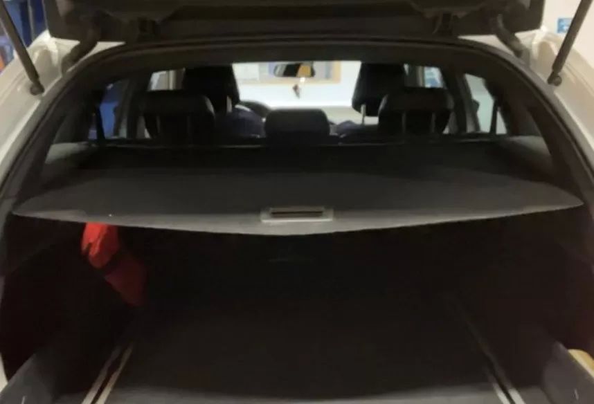 peugeot-308-sw-2015-diesel-1560cc