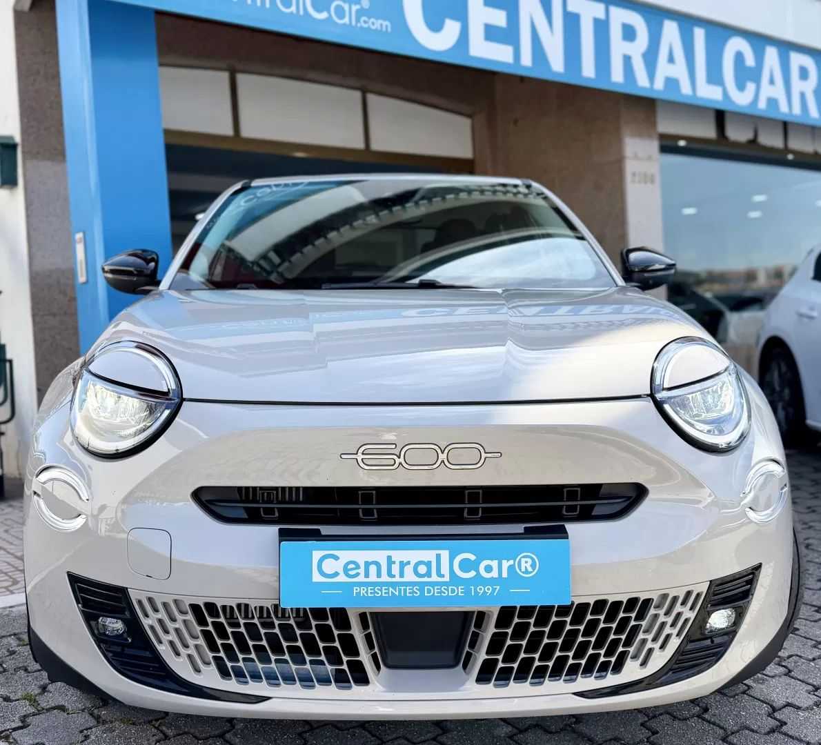 fiat-600-2025-gasolina-1199cc