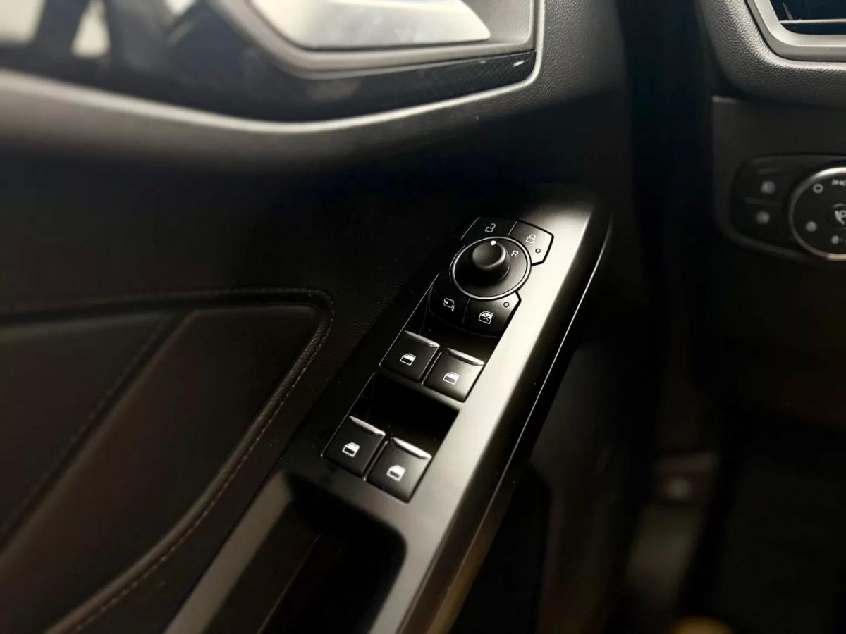 ford-focus-2023-gasolina-998cc