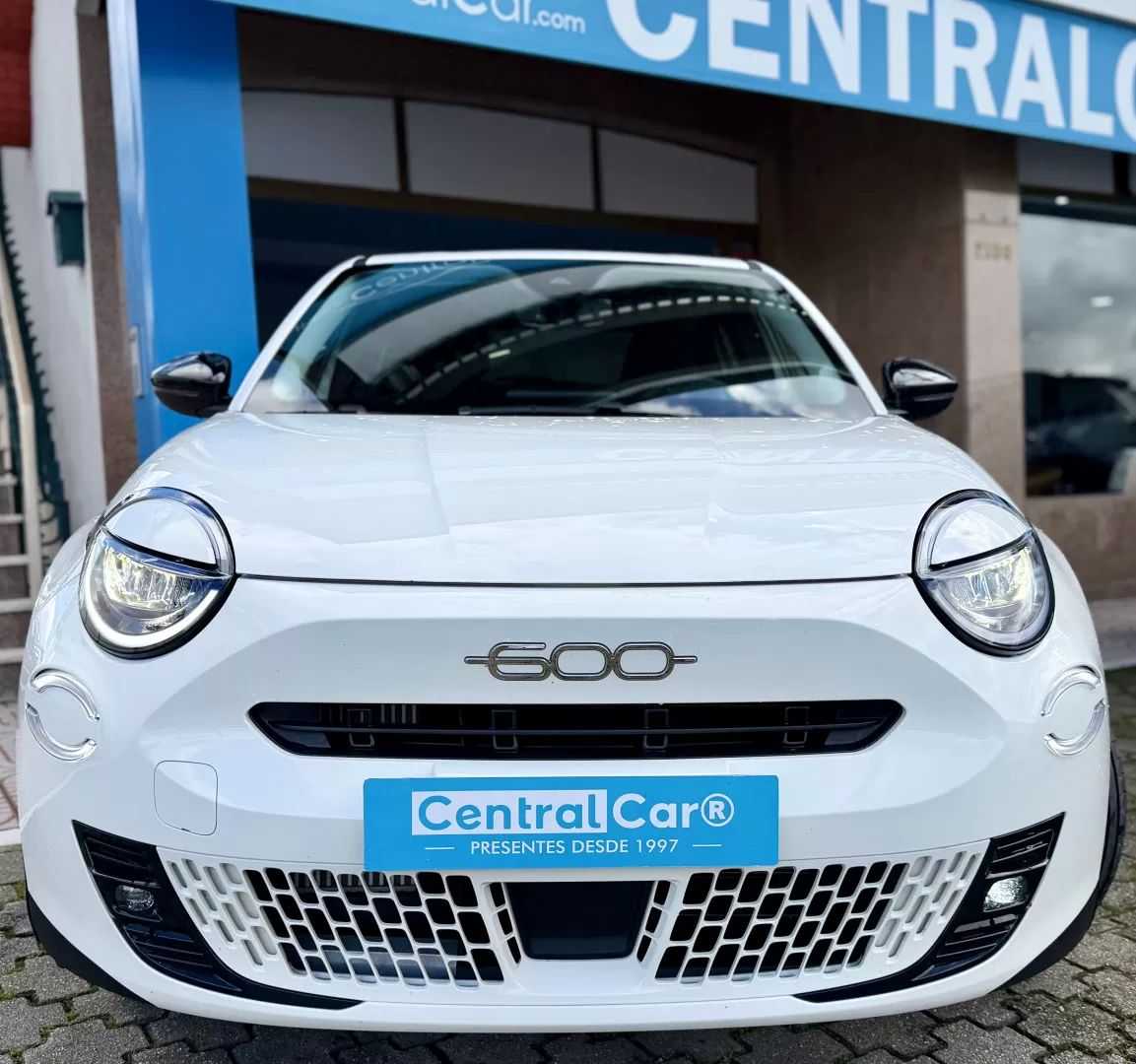 fiat-600-2025-gasolina-1199cc