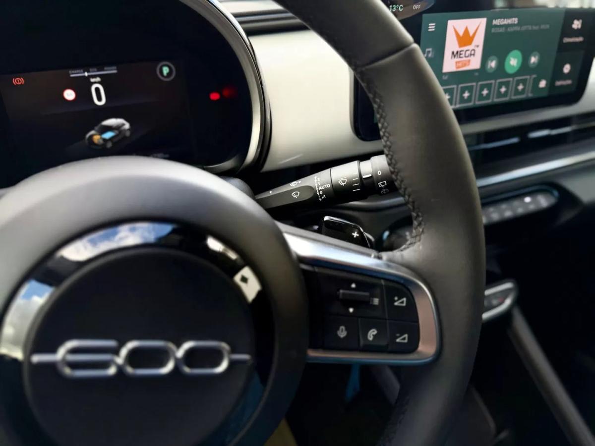 fiat-600-2025-gasolina-1199cc