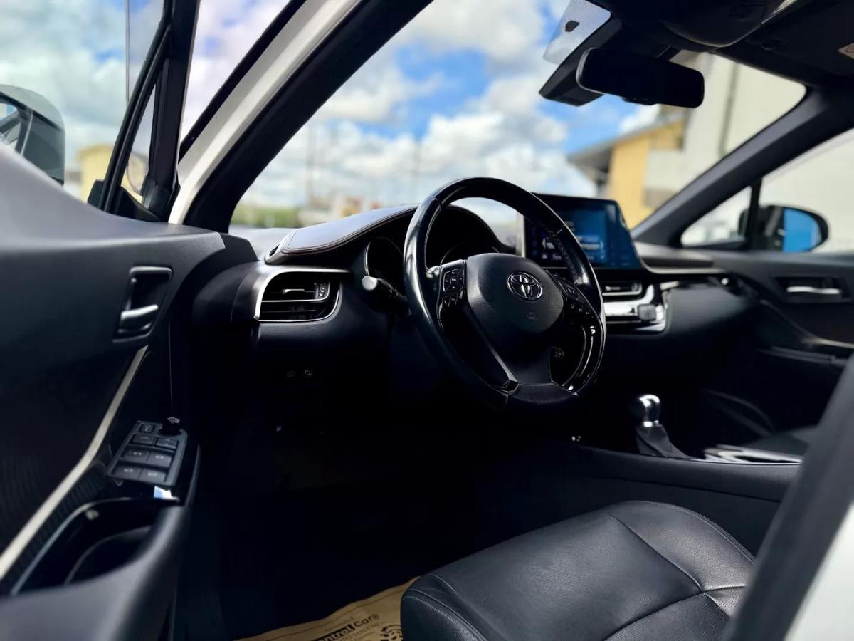 toyota-c-hr-2019-hibrido-a-gasolina-1798cc