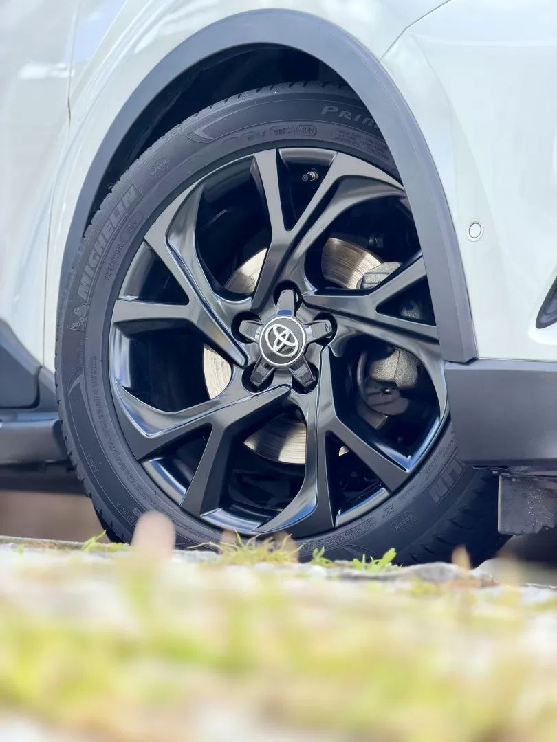 toyota-c-hr-2019-hibrido-a-gasolina-1798cc