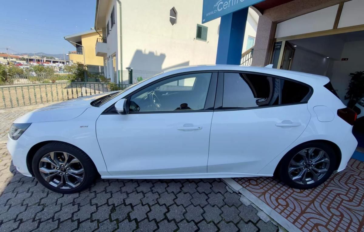 ford-focus-2024-gasolina-998cc