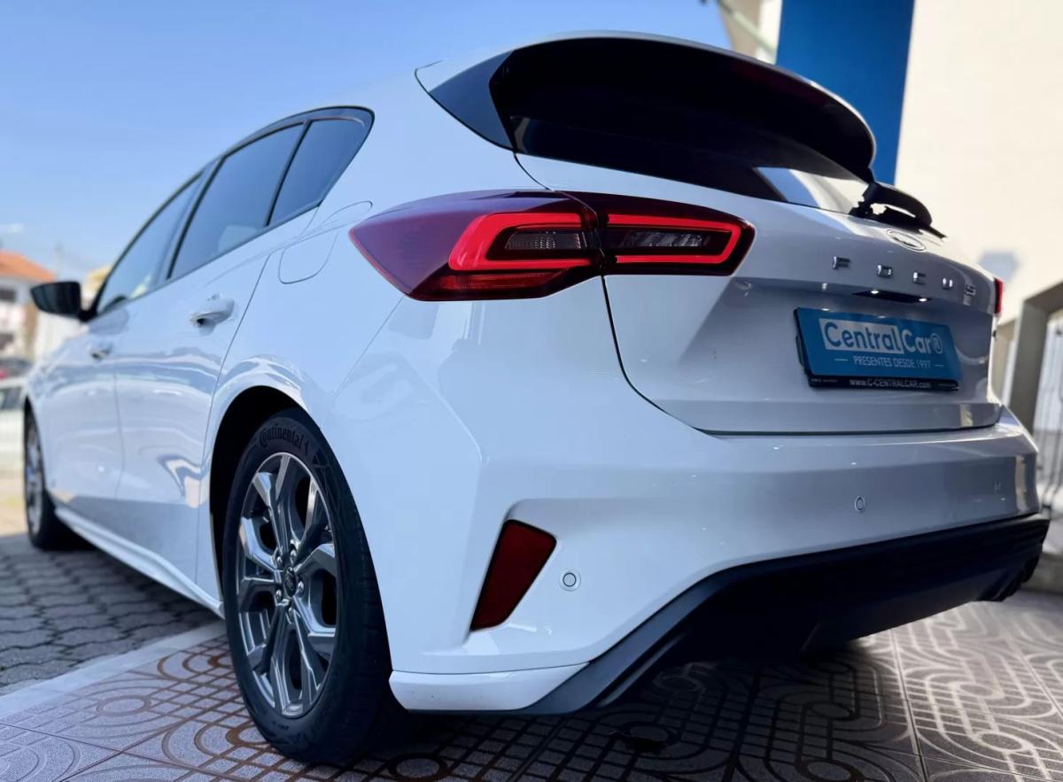 ford-focus-2024-gasolina-998cc