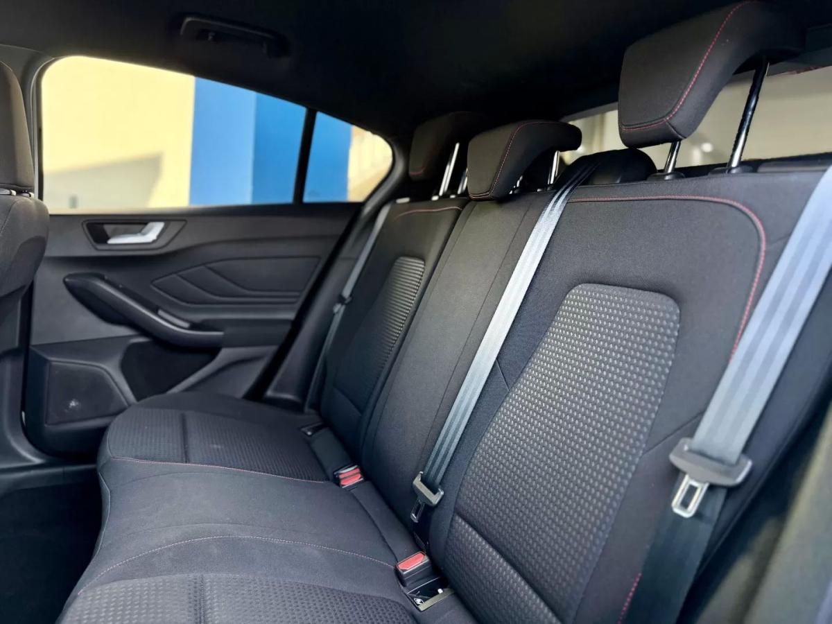 ford-focus-2024-gasolina-998cc