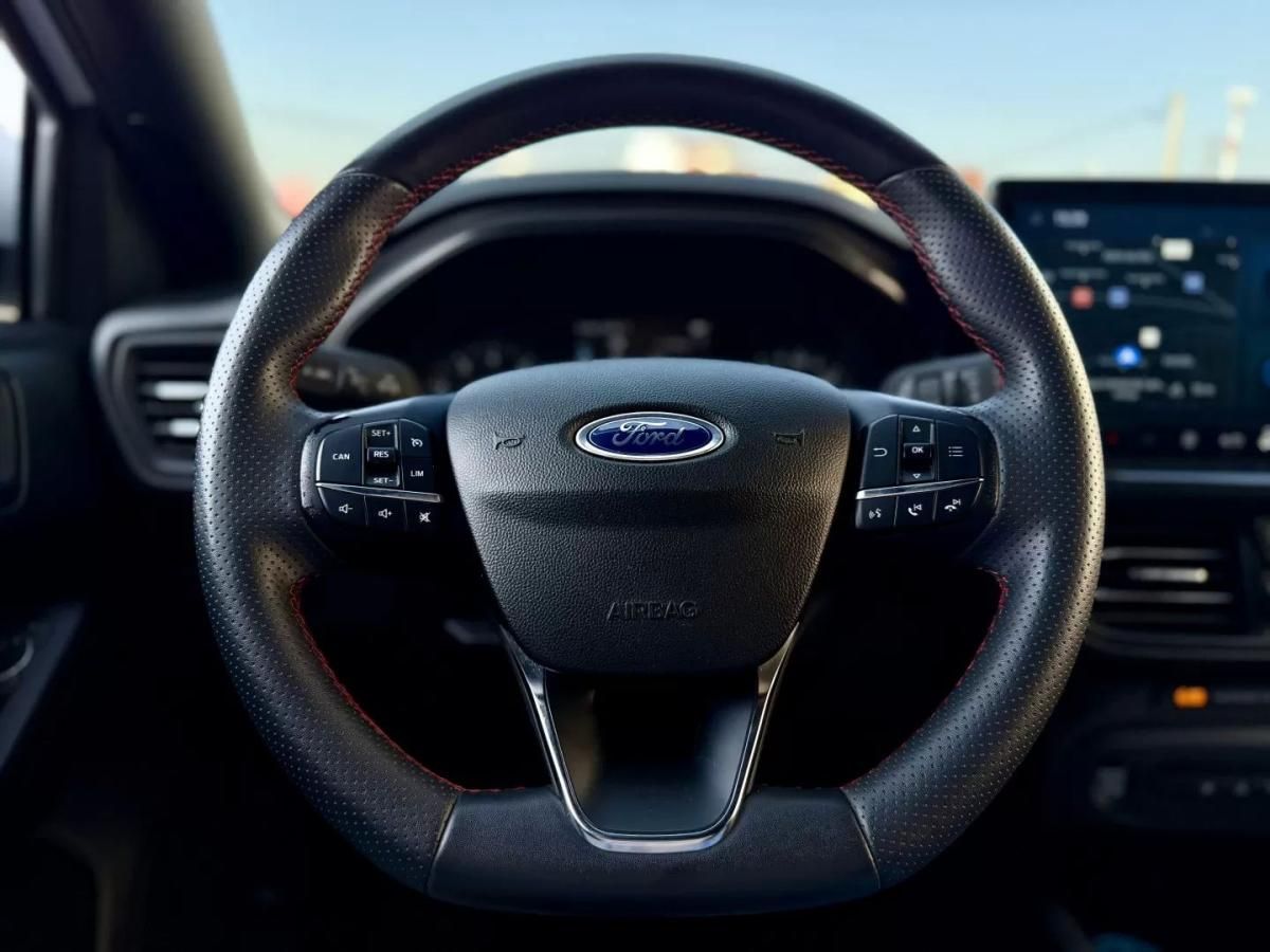 ford-focus-2024-gasolina-998cc