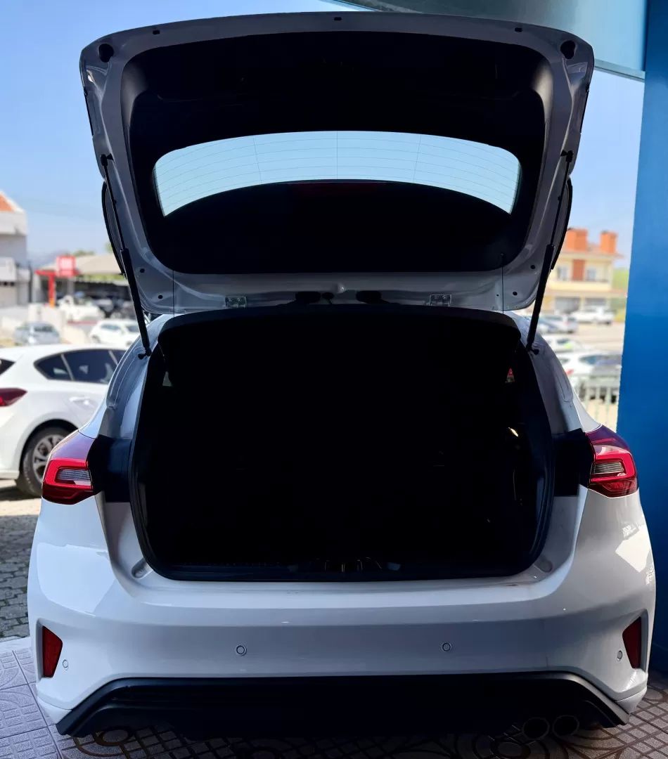 ford-focus-2024-gasolina-998cc