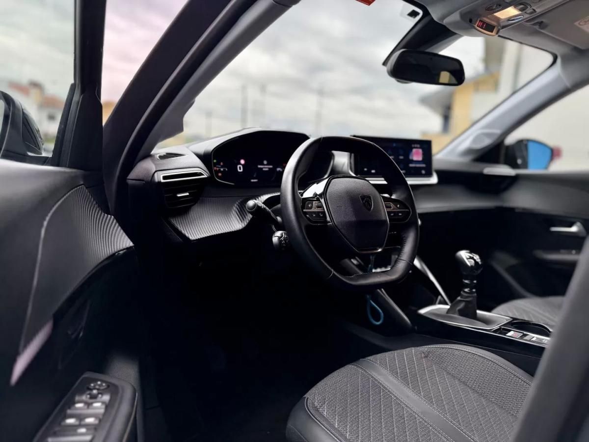 peugeot-208-2024-gasolina-1199cc