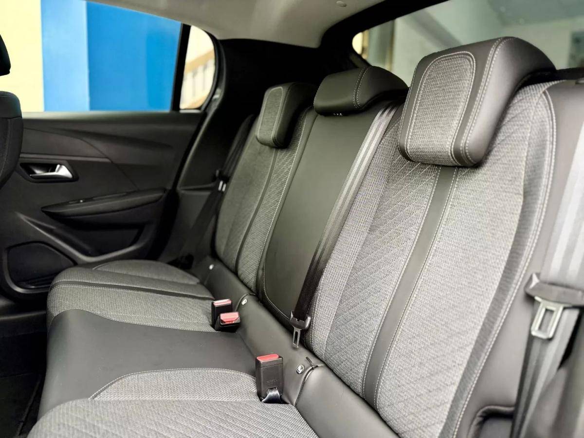 peugeot-208-2024-gasolina-1199cc